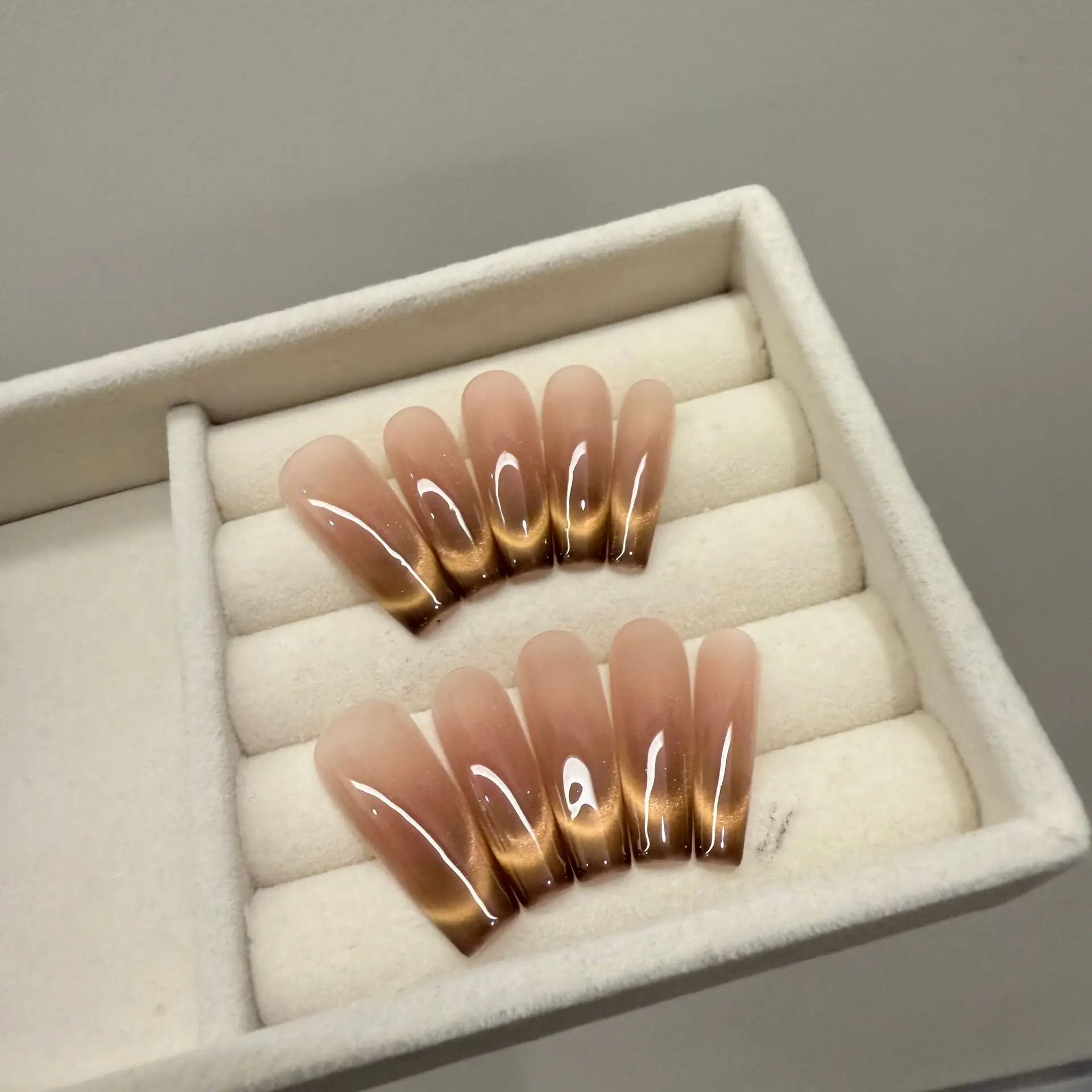

Нажмите на ногти ручной работы, 10 шт., французские накладные ногти, коричневые градиентные ногти Y2K, длинные накладные ногти балерины, акриловый декор, носимые