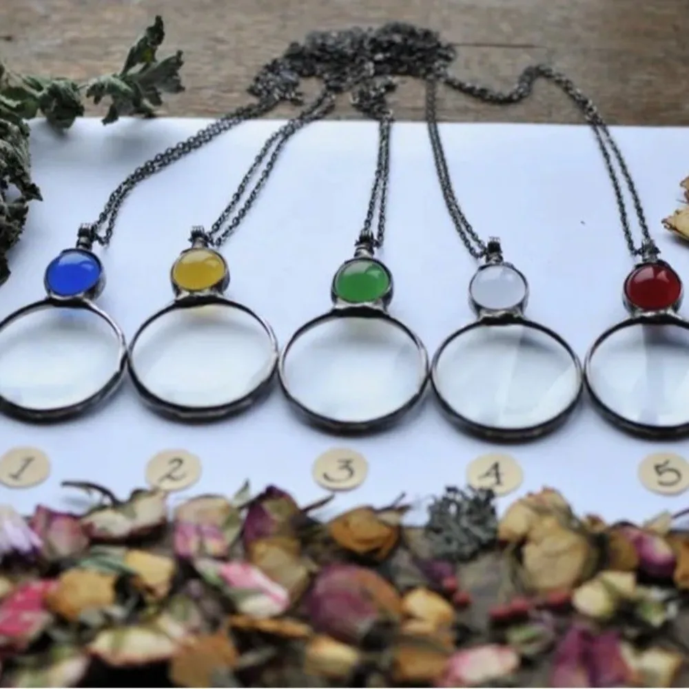 Metal Circular Magnifying Glass Pendant Reading Amplifier Portable Reader Reading Magnifying Glass Pendant Fashion Vintage