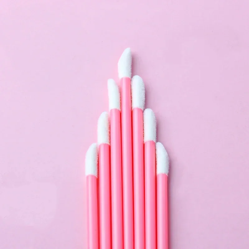 QIWU 100 Pcs Disposable Lip Lint Free Applicators  Lipstick Testers Wands Applicators for Makeup Lip Brushes  Makeup Beauty Tool