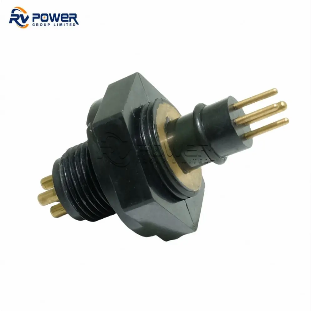 Rubber Molded Bulkhead Connector - 6 Pin Male XSG-6-BCL