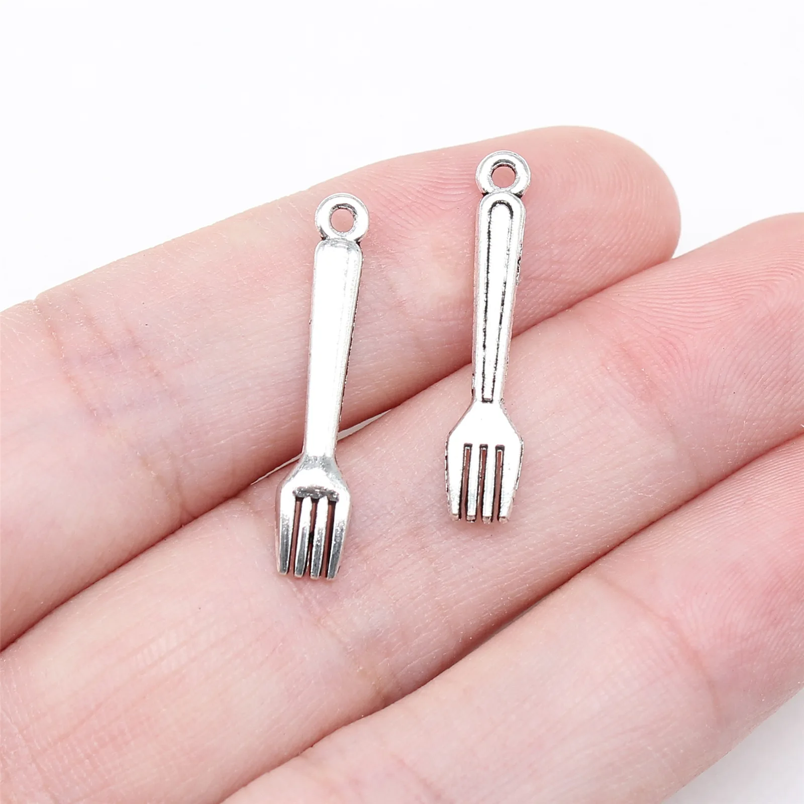 40Pcs/Lot Charms Fork Spoon 24mm Antique Silver Color Pendants DIYCrafts Making Findings Handmade Tibetan Jewelry