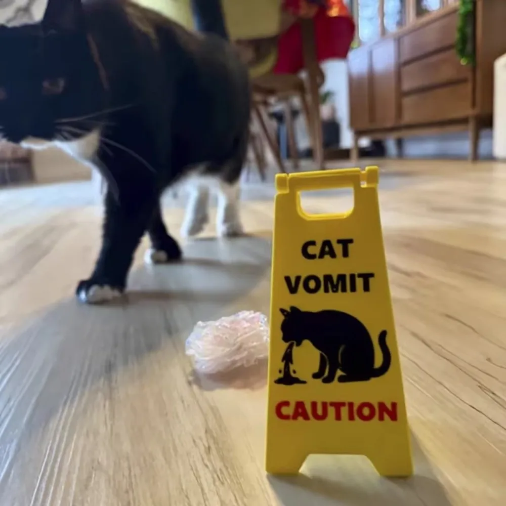 New Mini Cat Poop Signs ABS Bright Yellow Cat Vomit Signs Ornaments Caution Overstimulated Desk Sign Humorous Cat Decor