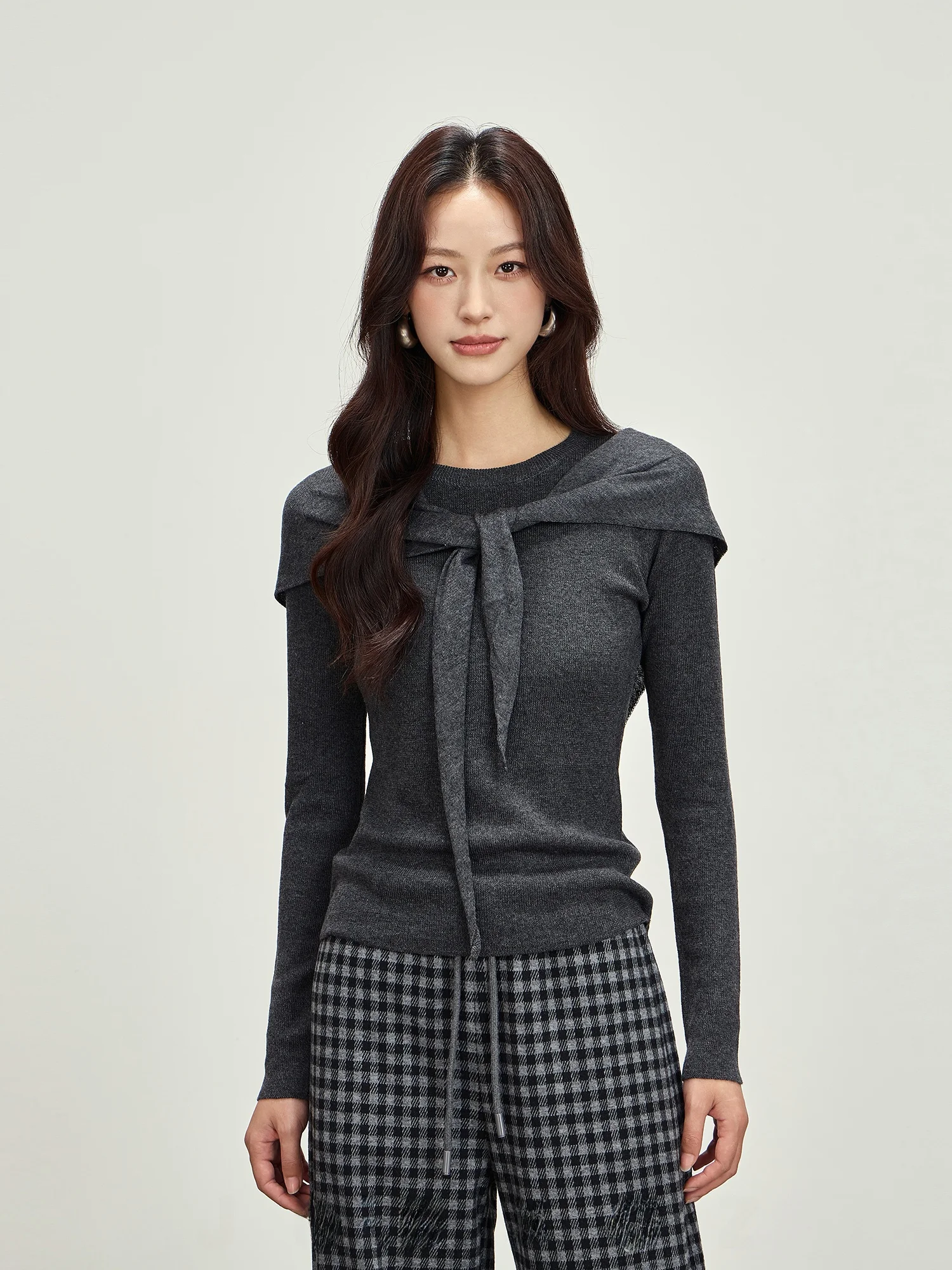 

Elevate Your Sle Woolen Knitwear Long Sve Slim Fit Women's Top Premium Sensation Winter Faion Simple Design Base Layer