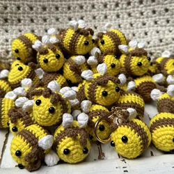 2PCS/Lot Crochet Bees DIY Handmade Knitted Keychain Keyring Crocheted Mini Bees Pendants Car Key Ring Handbag Charms Gifts