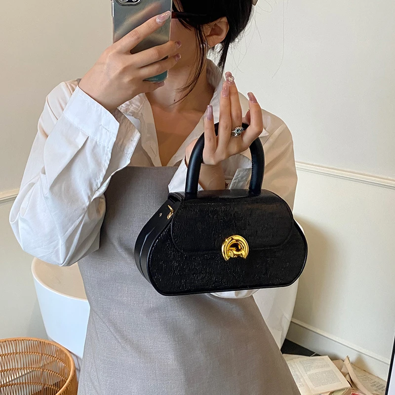 

Premium Minimalist Designer Paris Handbag for Elegant Women with Trendy Logo and Versatile Everyday Use