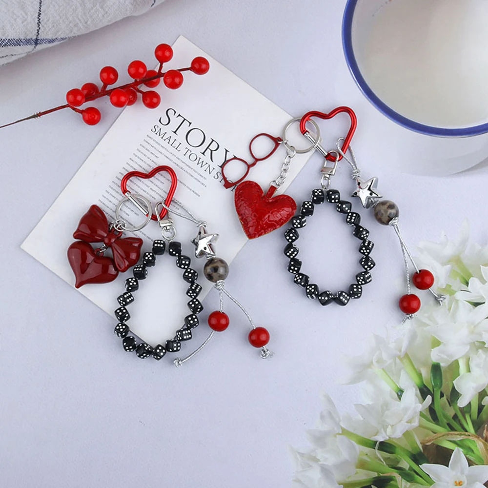 

Korean Y2K Fashion Cherry Heart Pendant Keychain Game Dice Shape Bag Hanging Decoration Cute Glasses Beaded Bags Charm Keyring