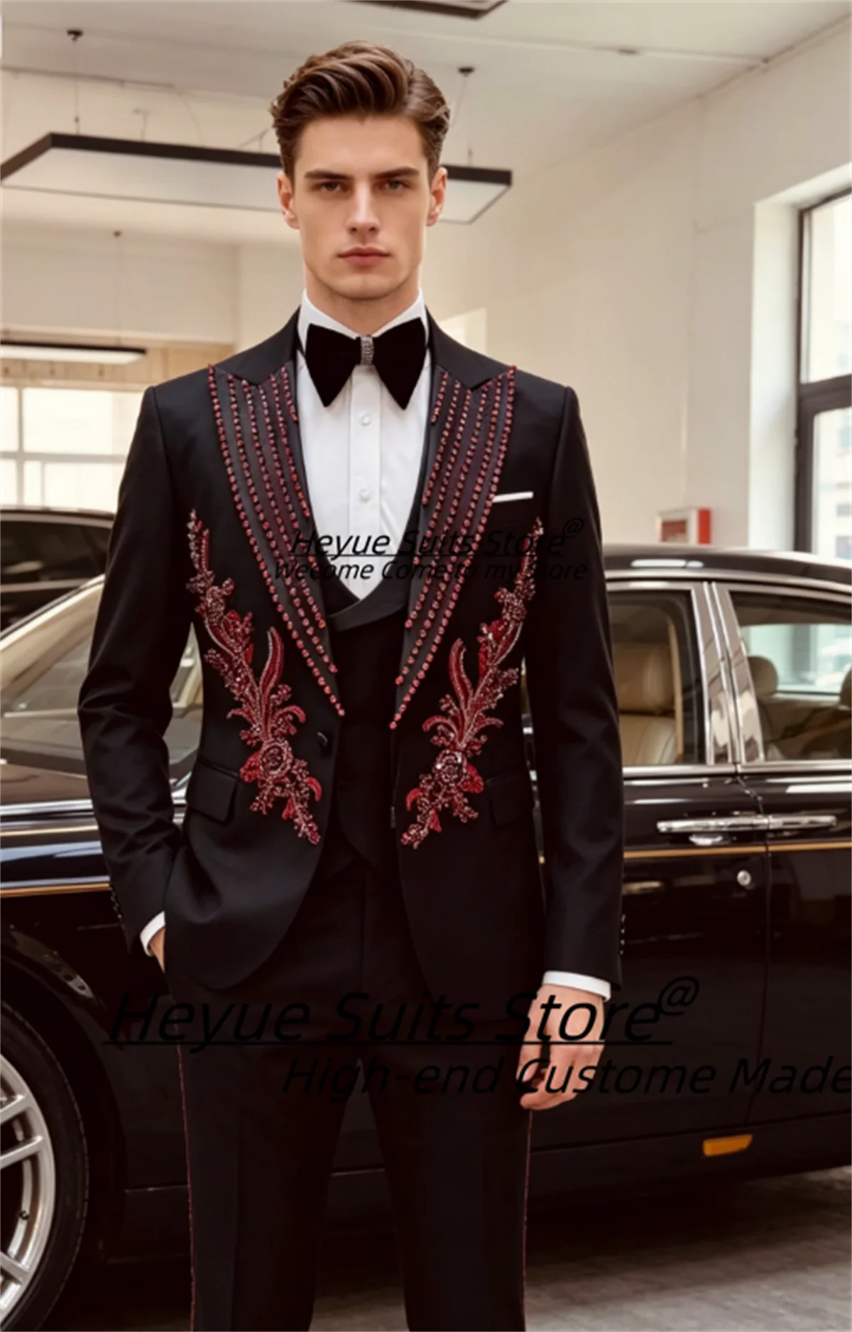 Gorgeous Rhinestone Prom Suits For Men Customized Slim Fit Peak Lapel Groom Wedding Tuxedos 3 Pieces Sets trajes para hombre