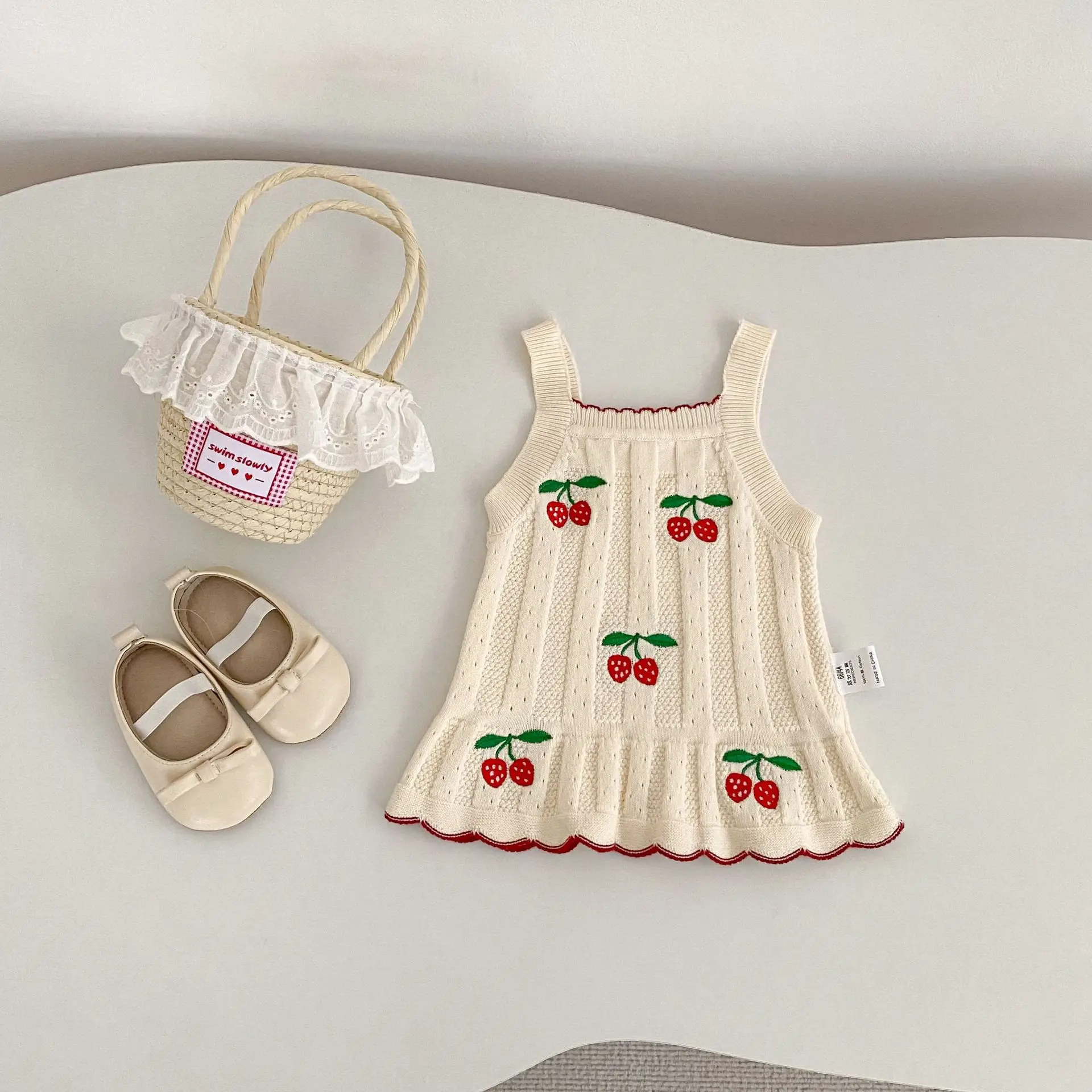 2026 Spring New Baby Girl Sleeveless Knitted Sling Cotton Infant Girls Sweet Strawberry Embroidery Strap Tops Toddler Sweater