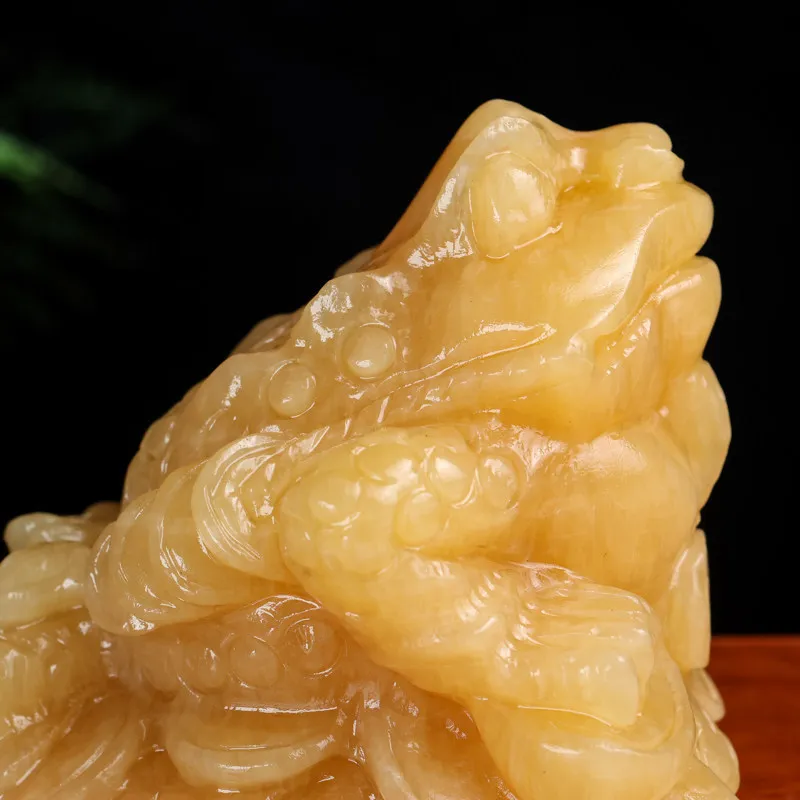 Natural yellow jade golden toad ornament, jade toad for home living room, opening gift, business store golden toad mascot for we