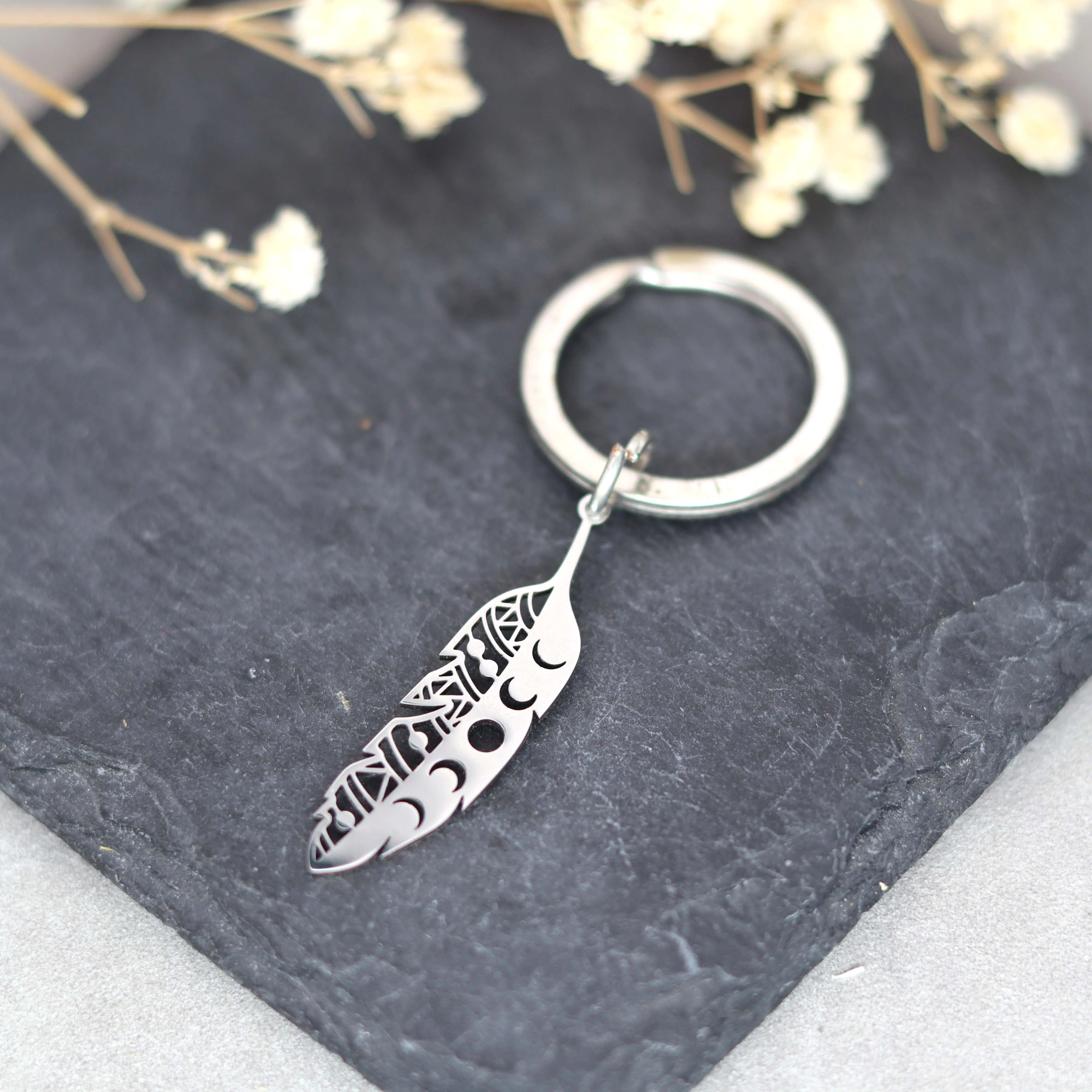 Feather Leaf Phase of the Moon Charms Pendant No Fade Stainless Steel Trendy Keychain for Women Men Amulets Key Decor Supplies