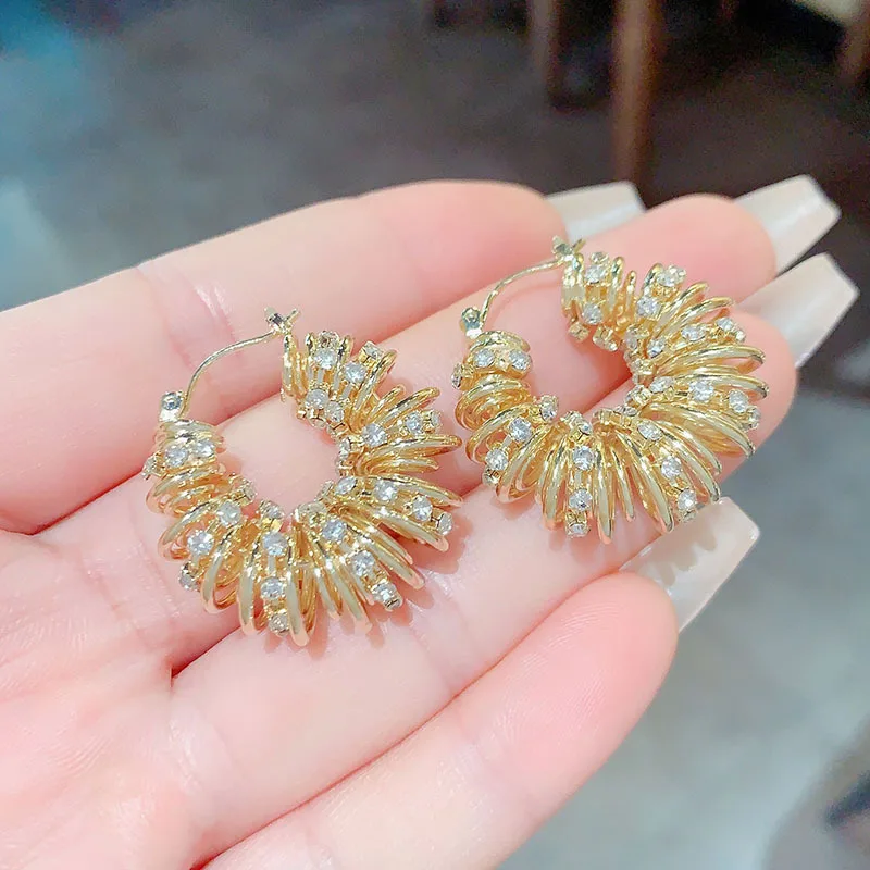 Hollow Gold Color Spiral Wound Inlay Zircon Hoop Circle Earrings for Women Jewelry Female Gift Custom Jewelry
