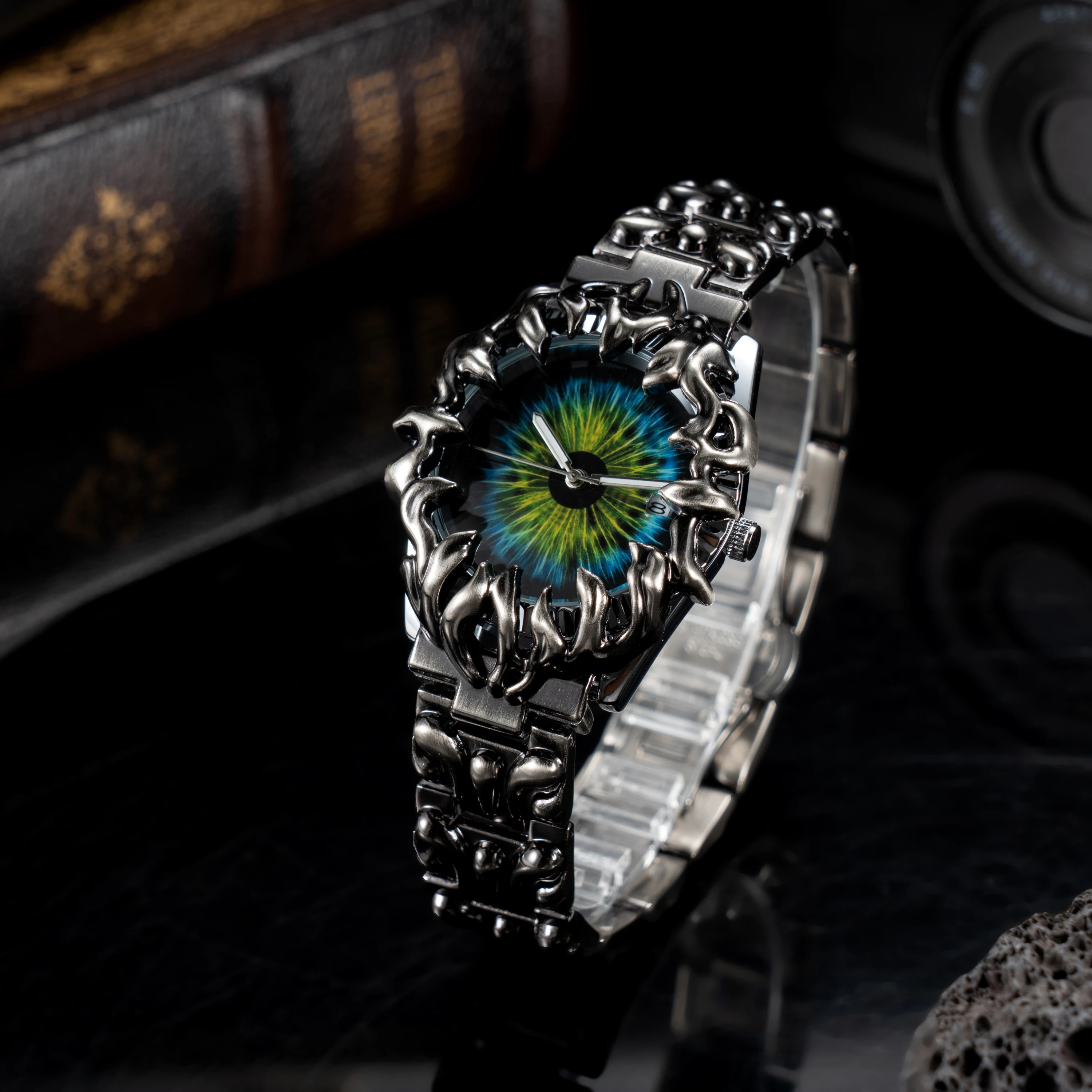 Luxury y2k Fashion Spiked Watch Alabaster Cool Street Style Demon