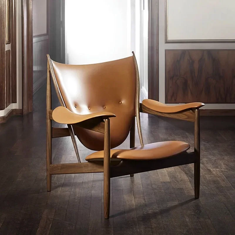 

Italian master chair solid wood leather chair single living room