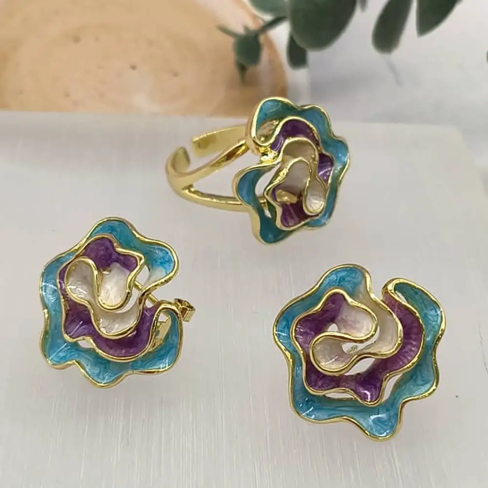 Farbige Emaille-Ring-Ohrringe 2-teiliges Set Dopamin Goldfarben Mode Damen Alltag Büro Freizeit Schmuck-Accessoires-Set – Detail 4
