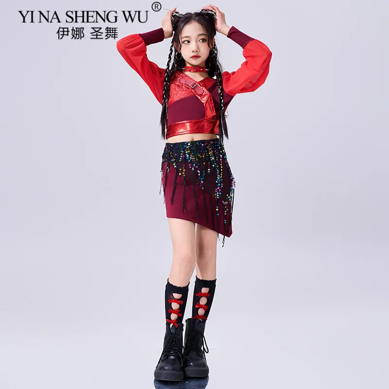 مجموعة الفتيات ملابس رقص الجاز للأطفال K-pop Dance Hip Hop Street Dance Performance زي أحمر بأكمام طويلة مجموعة تنورة علوية