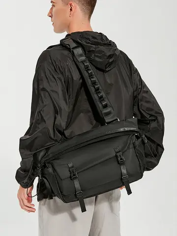 노트북 포켓 브랜드 남성용 크로스 바디 가방 방수 레저 싱글 숄더 팩 대용량 18L와 남성 메신저 가방