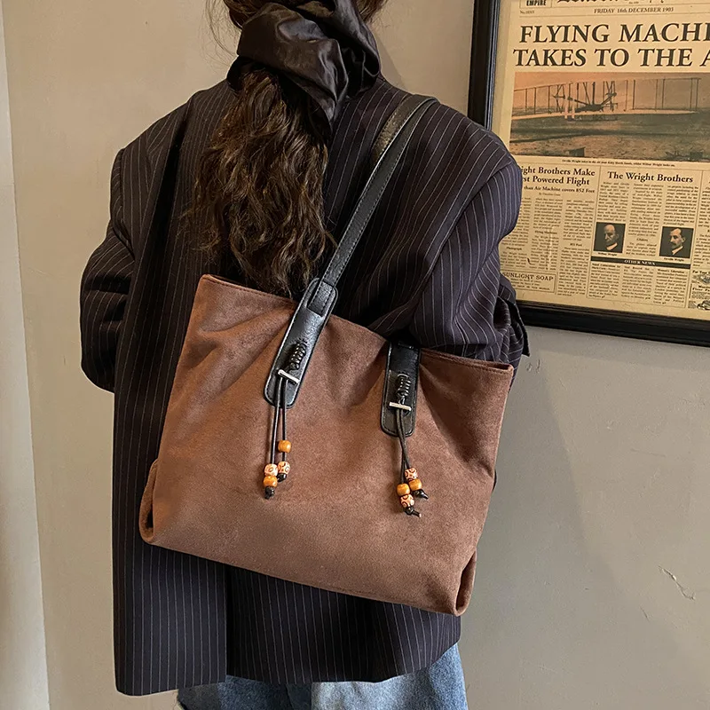 حقيبة يد جلدية ناعمة لعام 2025، محفظة واسعة تحت الإبط للنساء، حقيبة كروس كاجوال للركاب، حقيبة متعددة الاستخدامات من النهار إلى الليل، محكم