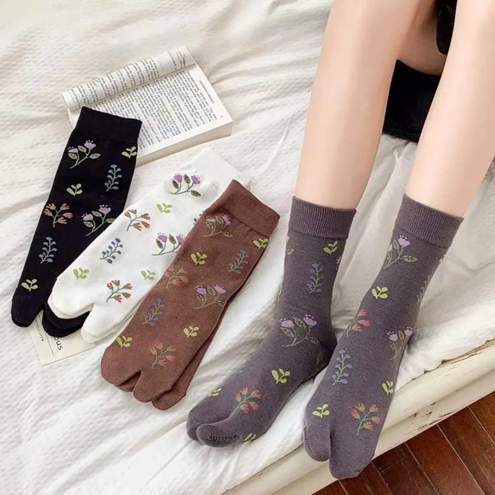 1 Pair Elegant Elegant Women Tabi Socks Japanese Style Flower Pattern Harajuku Socks Comfortable Breathable Split Toe Socks