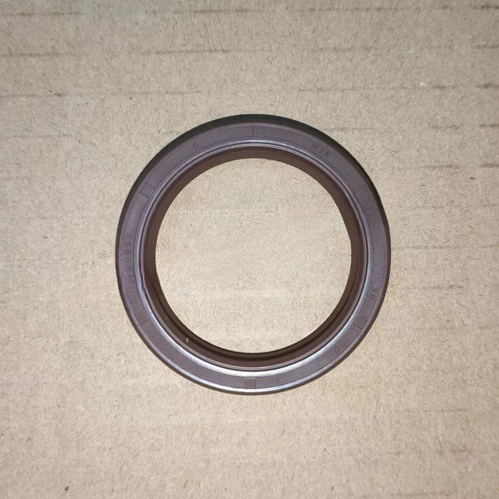 For Piaggio VESPA250/300 X7 SR250 Longjia VMAXie300 Output Shaft Rear Wheel Axle Final Shaft Oil Seal