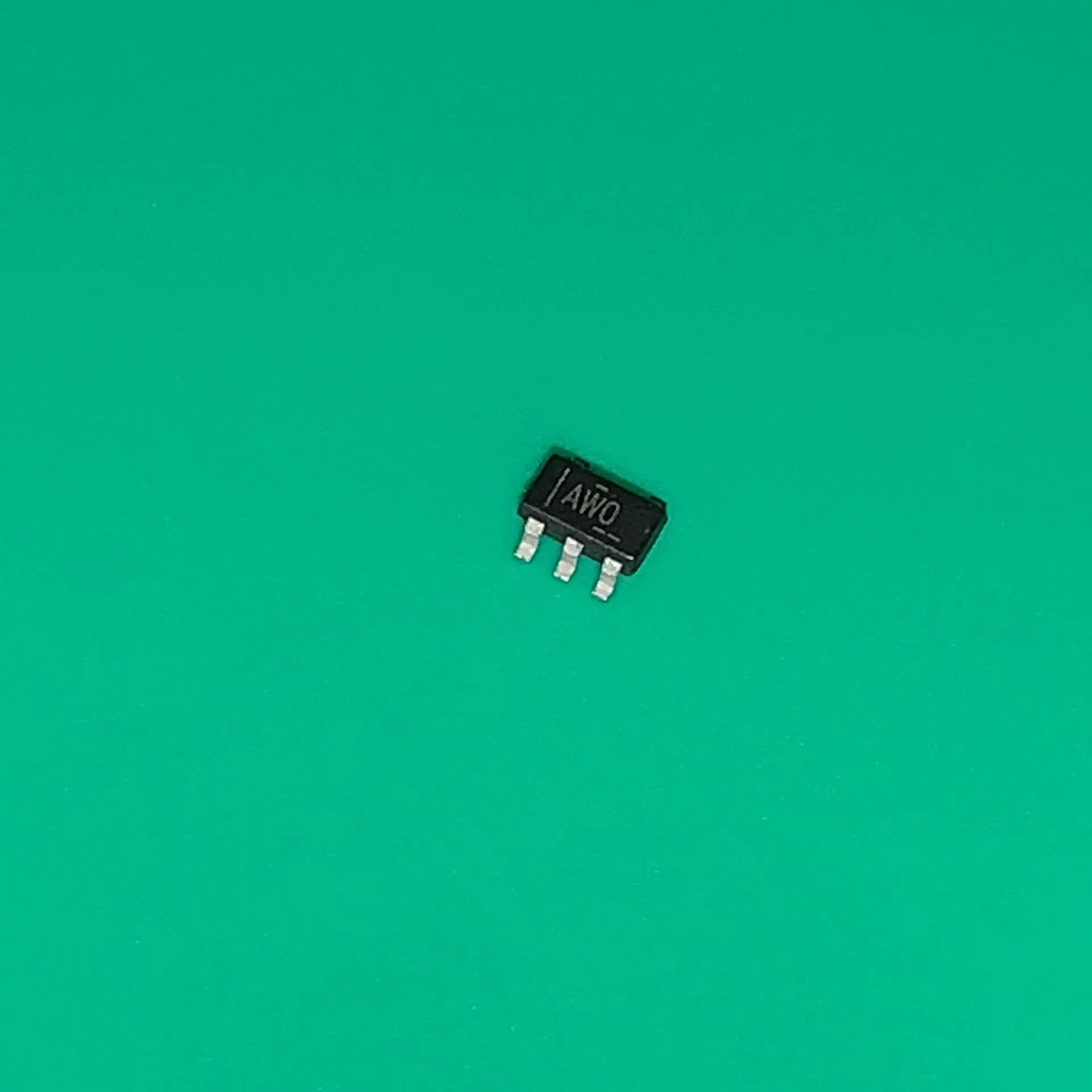 BUF602IDBVR SOT23-5 AWO BUF602 IDBVR IC OPAMP BUFFER 1GHZ SOT23 AW0 BUF602IDBVT BUF 602IDBVR 602