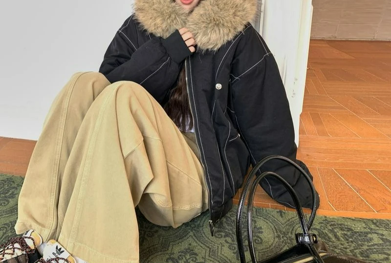 2025 Vintage Fur Collar Jacket Women's Winter Thick Hooded Design Sense Short Cotton Jacket