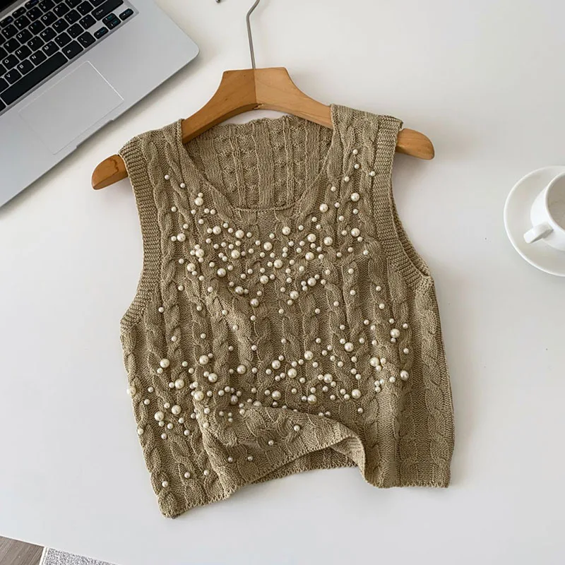 

Female Pearl Beading Vest Designer-Inspired Sleeveless O Neck Sweater Tops Autumn Twist Drill Chic Knitting Pullovers
