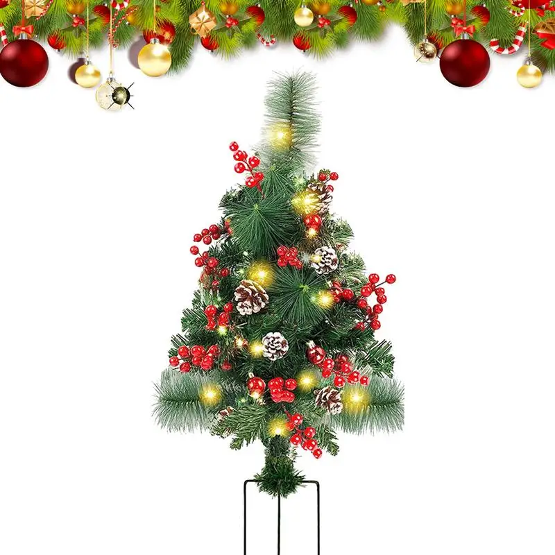 

Christmas Tree Stake Lights Battery Operated Yard Lights With 20 LEDs Christmas Decoration With Berries And Pine Cones For Yard