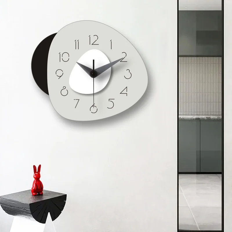 Creative mute wall clock living room modern minimalist design sense wall watch Nordic fashion large wall clock