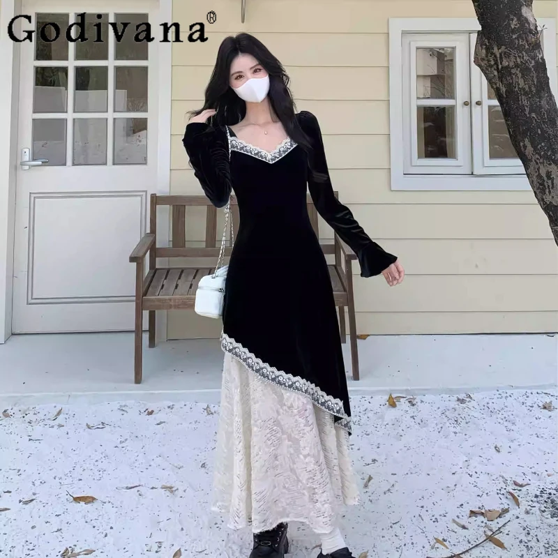 

Large Size Black Lace Velvet Temperament V-Neck Dress Sweet Girls Fashion Versatile Age Reduction Long Sleeve Korean Dresses