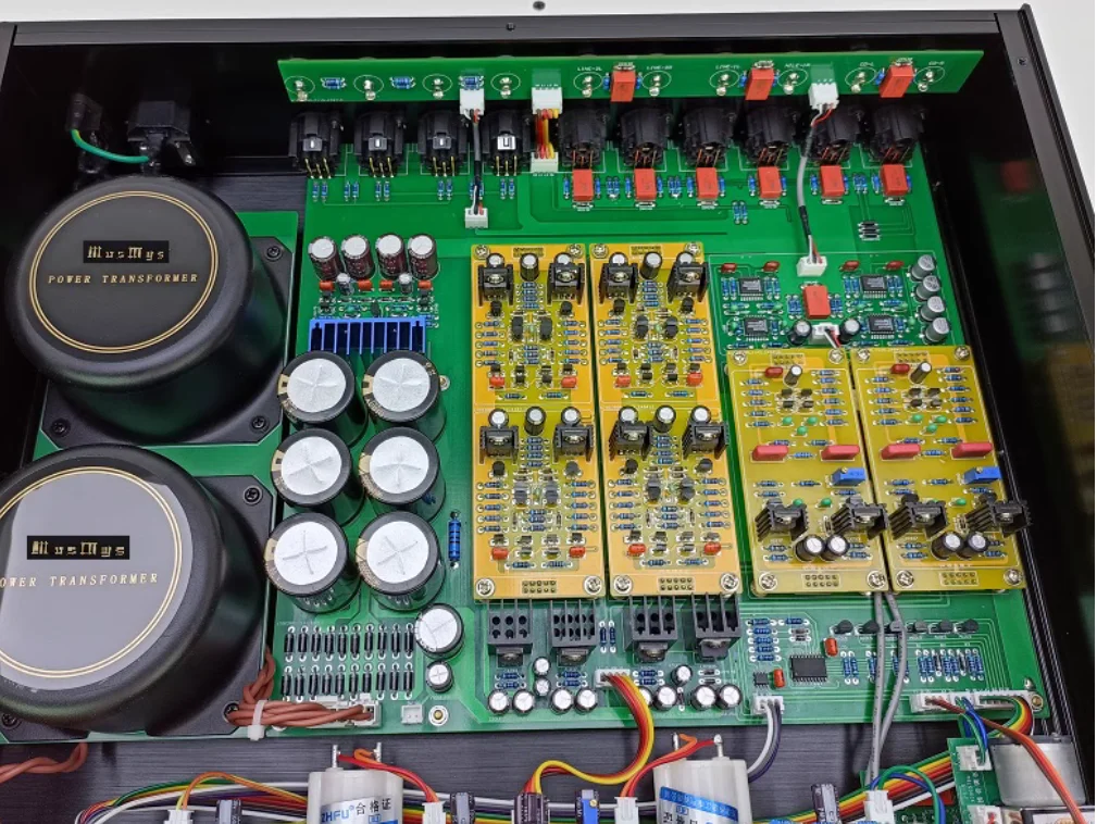 يشير الجديد إلى Accuphase C-2860 Plus المضخم المسبق المتوازن بالكامل مع جهاز التحكم عن بعد من الألومنيوم