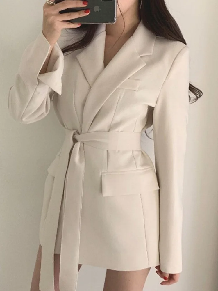 2025 가을 신상 여성 시크 블레이저 레트로 홍콩 스타일 허리 묶음 슬림핏 우아한 맞춤 재킷
