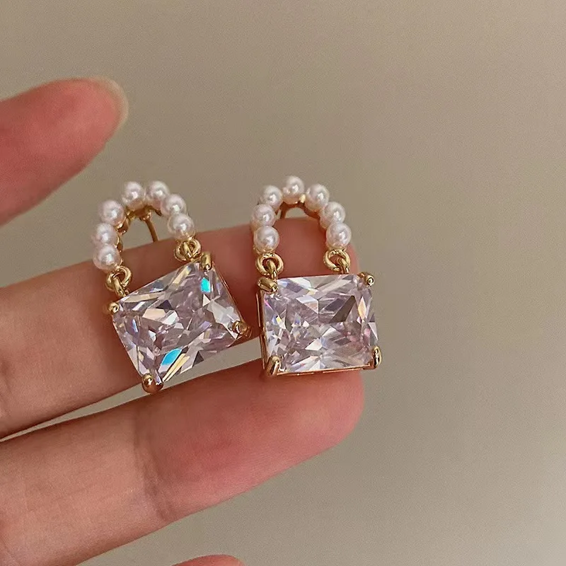 Cute Handbag Shape Drop Earrings for Women Mini Imitation Pearl Square Rhinestones Dangle Earrings Trendy Elegant Party Jewelry