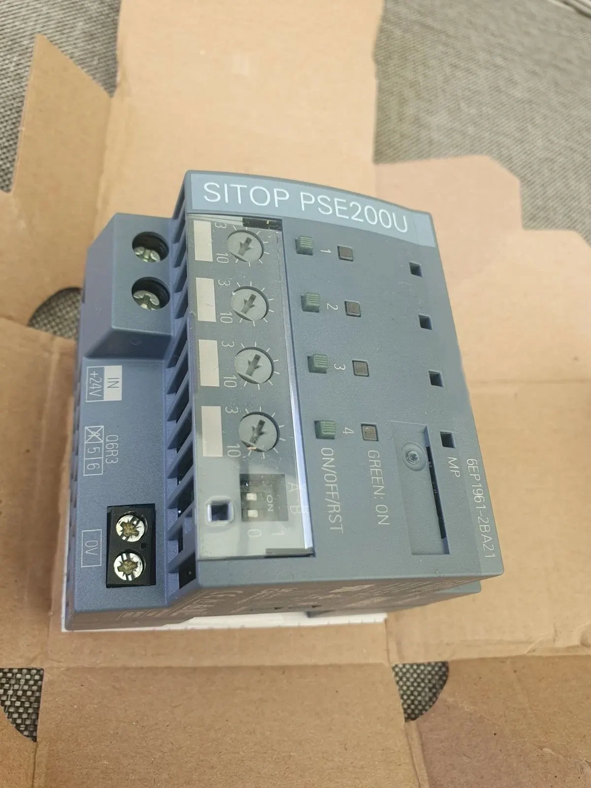 Совершенно новый 6EP1437-2BA20 6EP1437-3BA10 6EP1961-2BA21 6EP1434-2BA20 6EP1433-2BA20 Гарантия один год