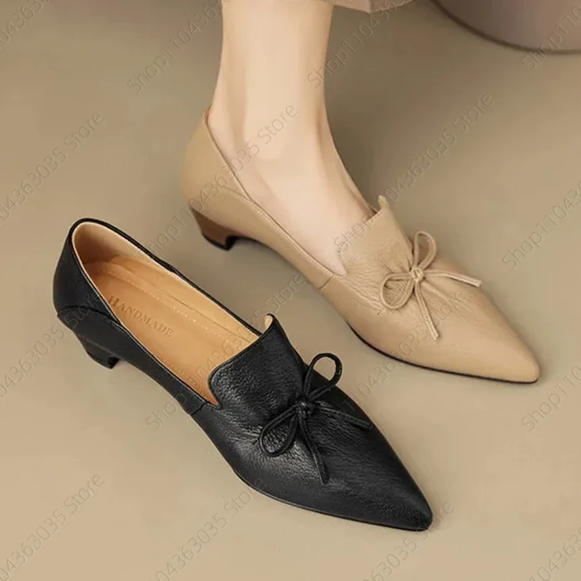 

Lady elegant black shoes Women's pointed Toe mid Heels 2025 new Genuine soft leather retro pumps Zapatos para mujeres