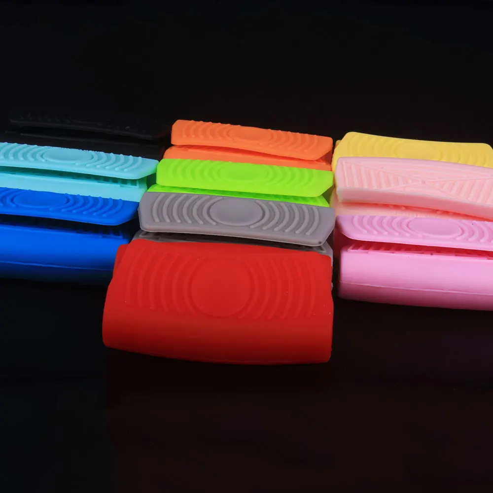 Silicone world Grip Silicone Pot Holder Sleeve Insulation Non Slip Pot Glove Anti-Scalding Pan Handle Cover Grip Kitchen Tools