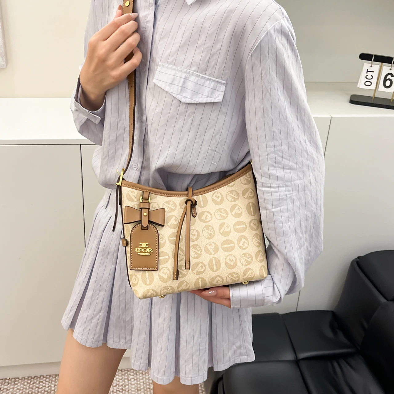 

Famous Designer Women Handbag Genuine Leather Tote Bag Shoulder Strap Luxury Elegant Crossbody Classic for Ladies