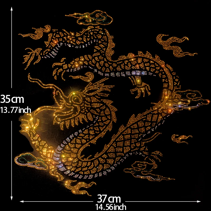 

The shiny diamond patch and high-quality rhinestone dragon pattern are ironed on sweaters, coats and clothing accessories