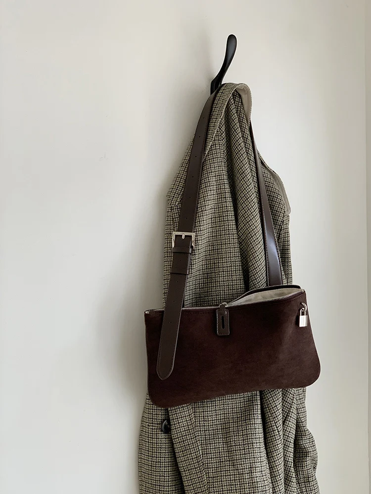 Autumn And Winter New Retro Suede Like Frosted Women's Bag With Personalized High-end Feel, Single Shoulder Crossbody Bag Trendy