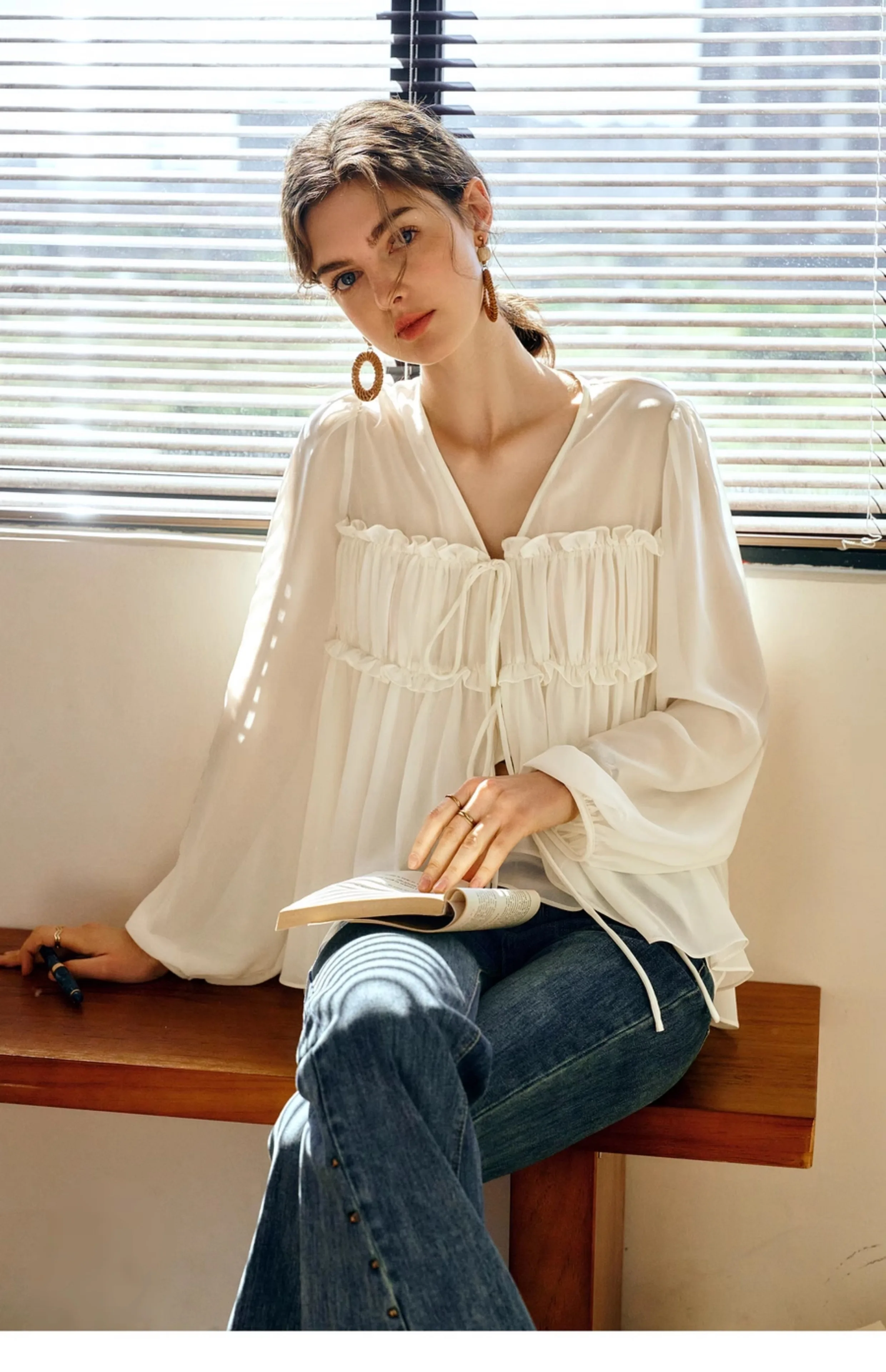 

OLrain Blouse Lace-Up Women Fairycore Summer 2025 Elegant V-neck Long Sleeve Tops Loose Lantern Sleeve Chiffon Shirts E57CX96295