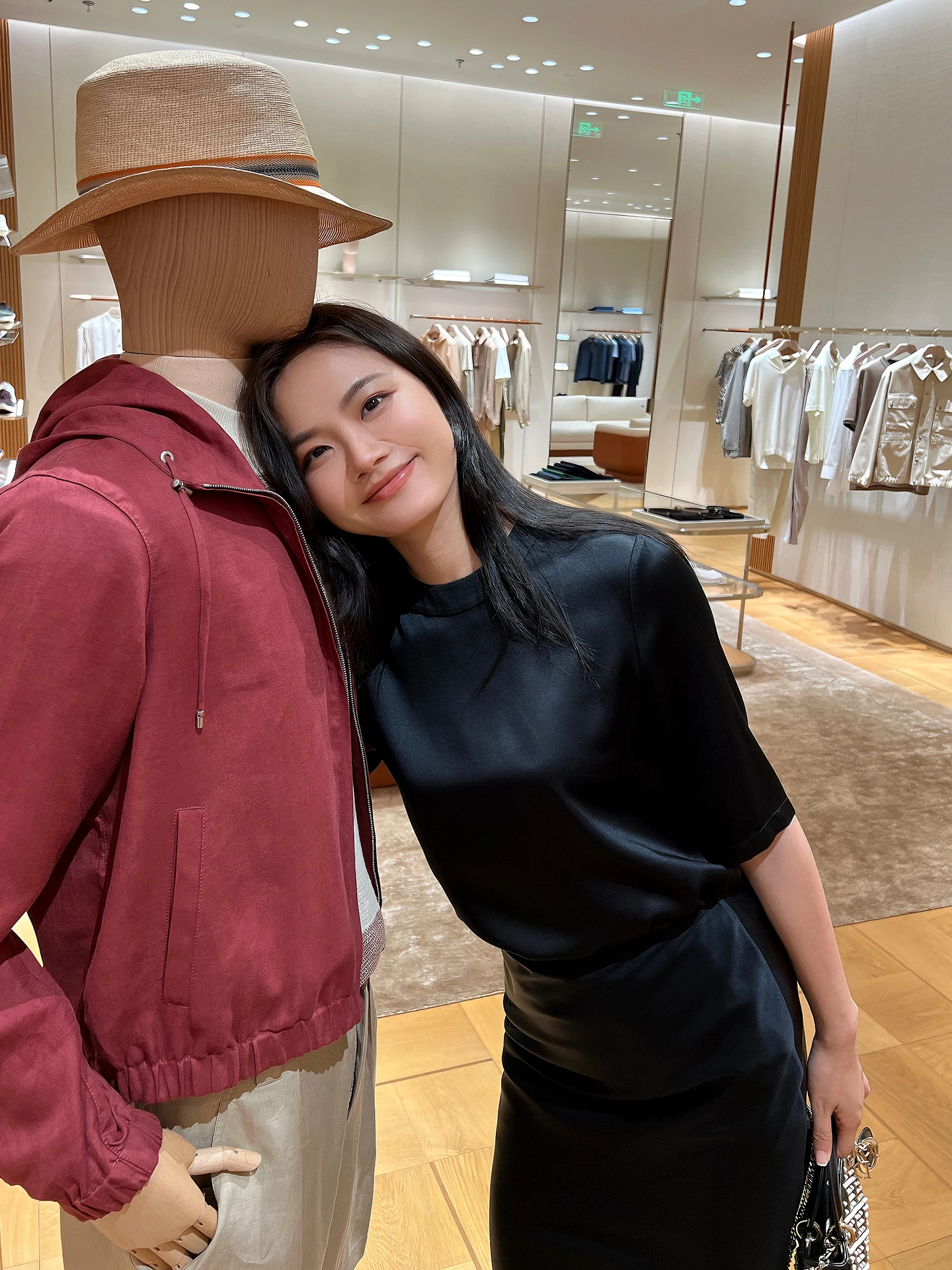 

Летняя новинка Mingmei: женская футболка из тяжелого шелка 25 момме с круглым вырезом и коротким рукавом, свободный крой, повседневный стиль