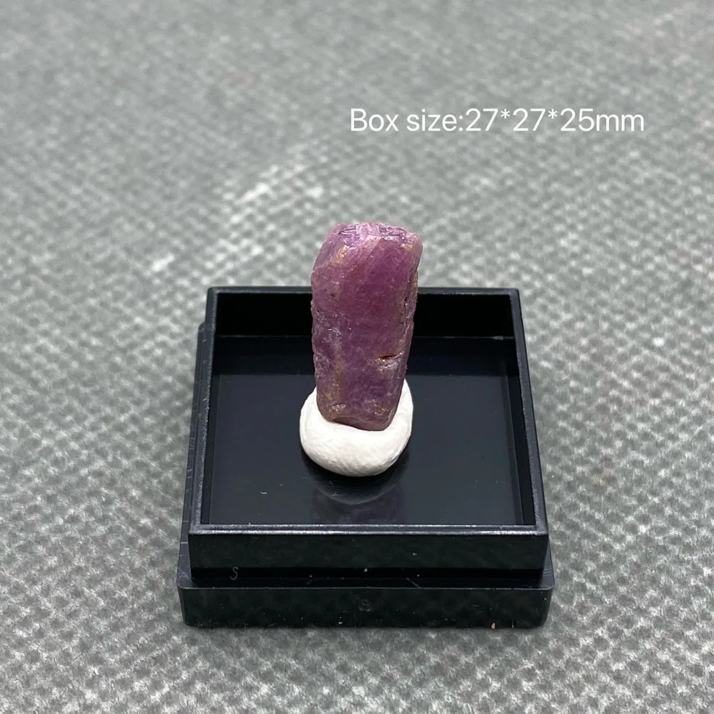 Best! 100% natural Myanmar Fluorescent Ruby rough mineral stones and crystals healing crystals quartz gemstones +Box size：2.7mm