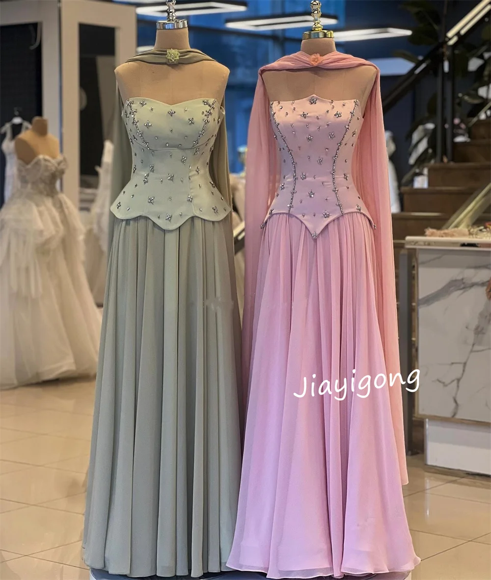 Abiti lunghi formali personalizzati con pieghe in chiffon con paillettes a trapezio con scollo a cuore Occasioni su misura Pastrol alla moda