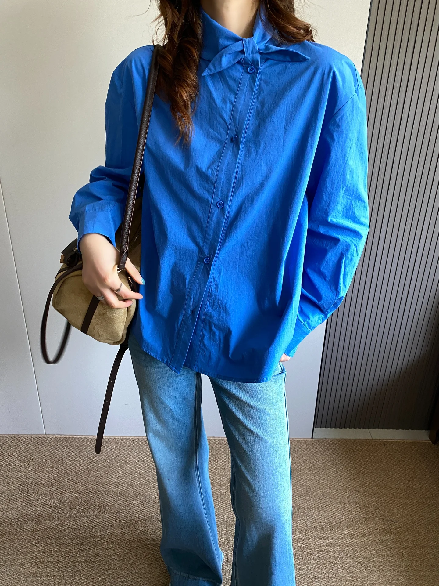 

Свободная женская рубашка с длинным рукавом, с узлами и пуговицами по бокам, весна 2026, синяя, повседневная, модная, дышащая, удобная