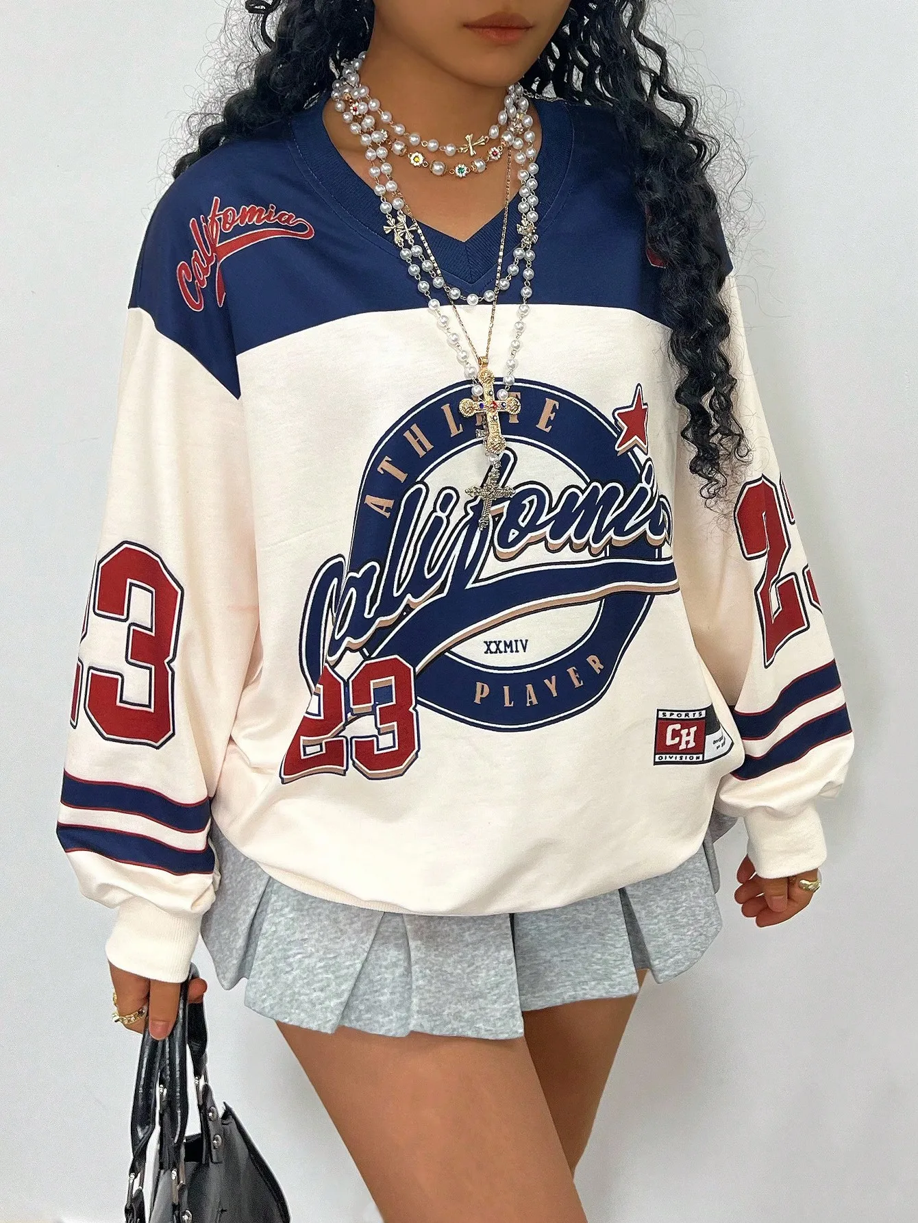 Damska bluza California Athletic z nadrukiem, z obniżonymi ramionami, retro dekolt w serek, długi rękaw, casualowa bluzka na jesień i zimę.