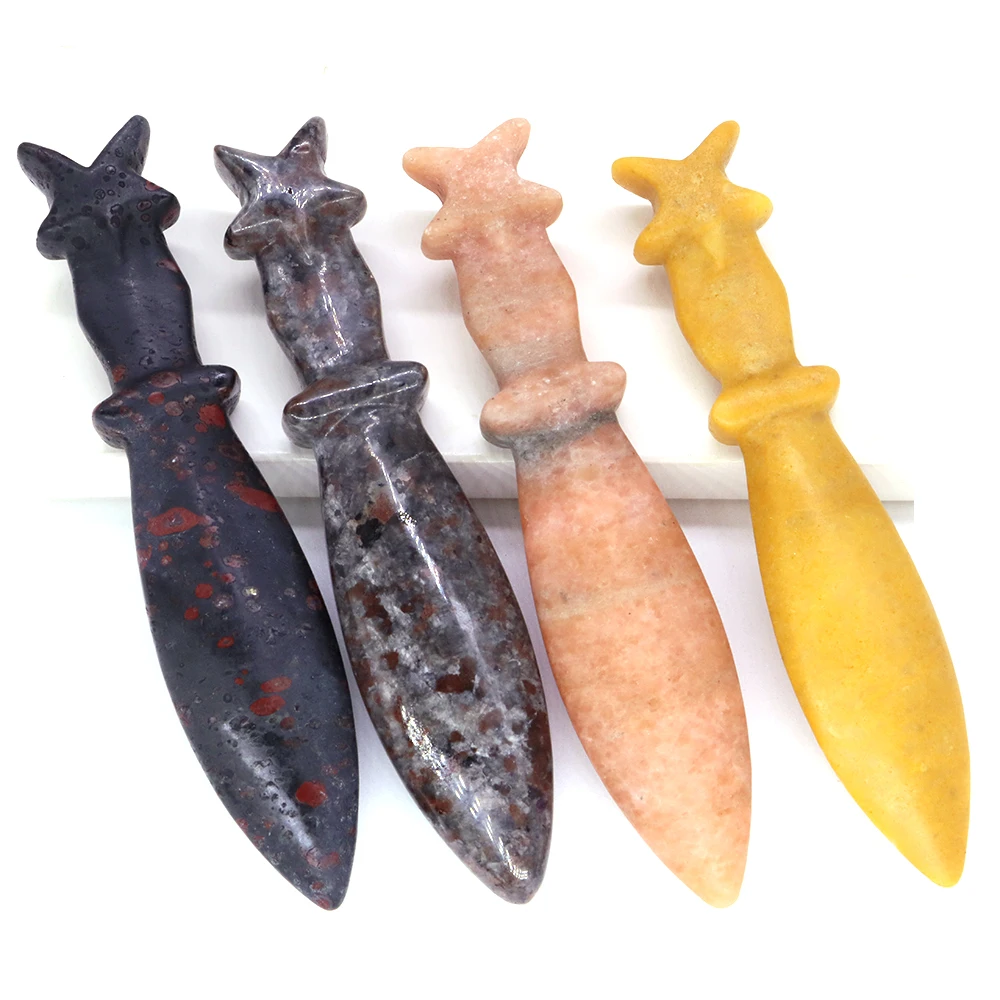 12cm Natural Stone Carved Sword Charms Healing Crystal Knife Gothic Halloween Gift Quartz Gemstone Dagge Crafts Home Decoration