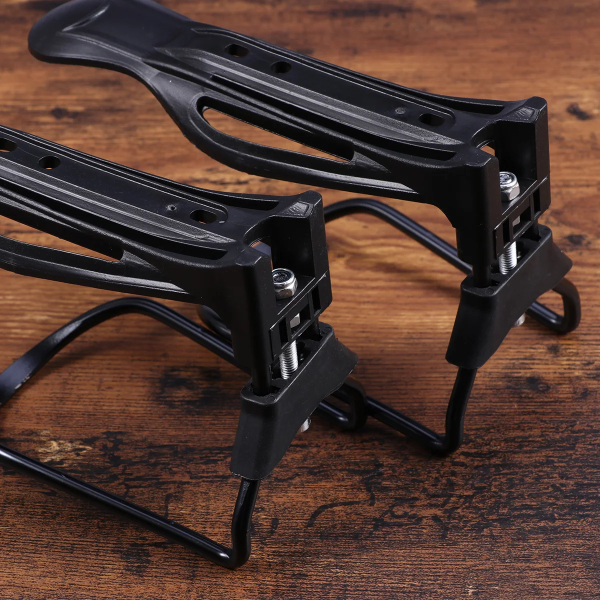 

2Pcs Aluminium Alloy Adjustable Bike Bottle Cage Lightweight Bottle Holder for Mountain Road Folding Bikes Bike Cup Holder