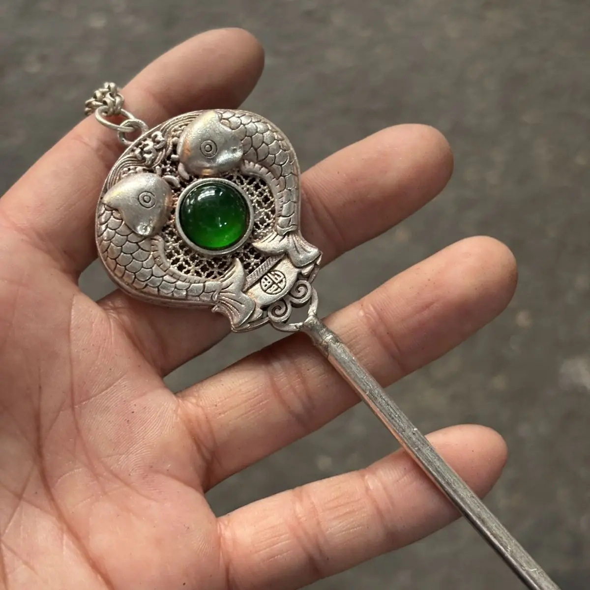 Chinese Style Vintage Miao Silver Double Fish Hairpin Inlaid With Green Agate Auspicious Luck Blessing Wealth Hair Stick For Wom