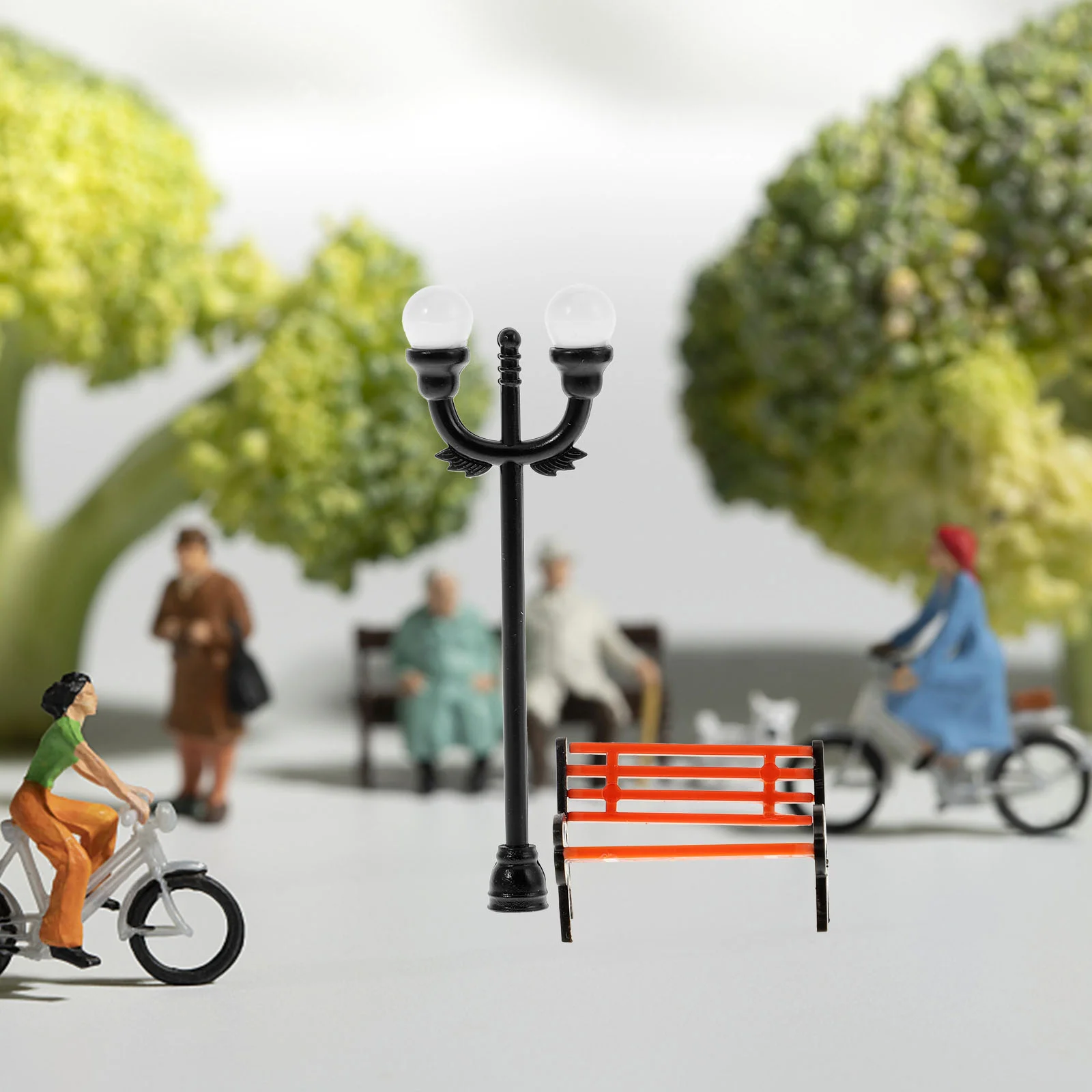 2 juegos de Mini silla de parque de juguete, postes de farola en miniatura para carretera, sillas largas, muebles de adorno, juguetes para niños