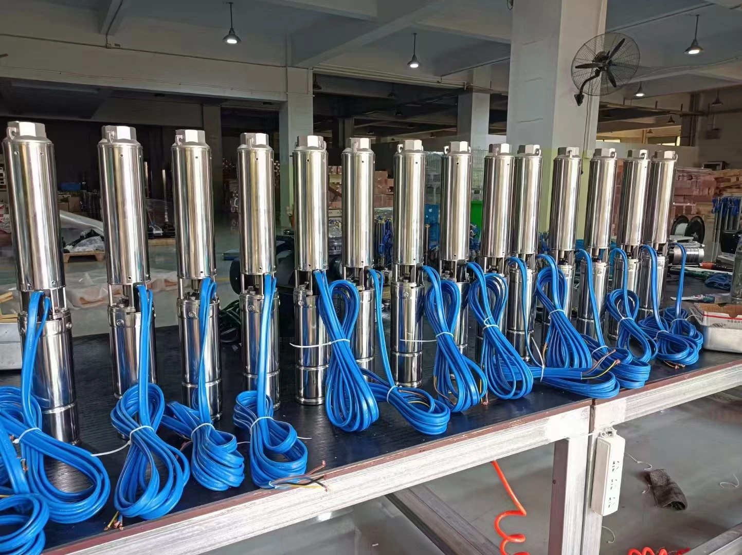 مضخة الري الشمسية المدعومة بـ OEM، مضخات المياه الشمسية المتينة القابلة للتخصيص للزراعة والزراعة