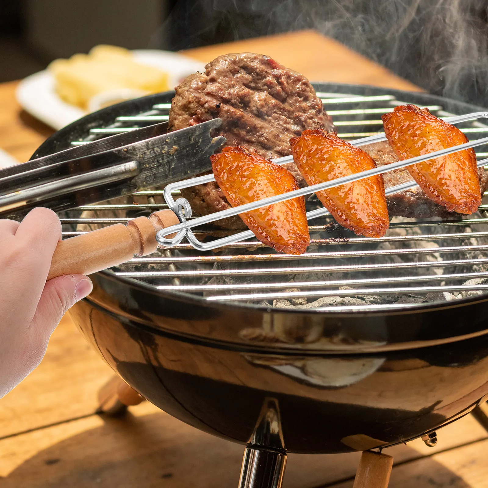 

Stainless Steel Chicken Bbq Grilling Tool Outdoor Camping Barbecue Chicken Leg Rack Holder Metal Skewers for Grilling